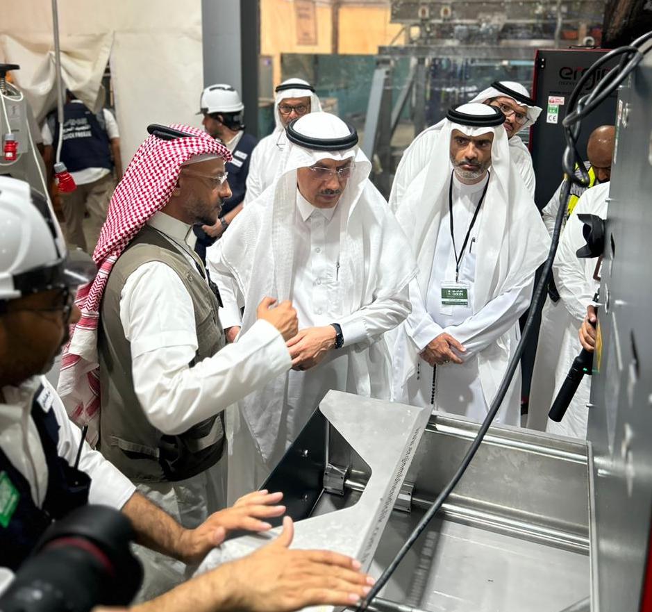 isdb_group's tweet photo. أشرف رئيس مجموعة #البنك_الإسلامي_للتنمية معالي الدكتور محمد بن سليمان الجاسر على جاهزية مرافق ومجمعات التشغيل لمشروع المملكة العربية السعودية للإفادة من الهدي والأضاحي @Adahi_org  والتأكد من كفاءتها استعداداً لتنفيذ نسك حجاج بيت الله الحرام.

كما اطلع معاليه على شرح مفصل عن خطة العمل من بداية تنفيذ #النسك، إلى أن يتم تغليفها وتوزيعها على مستحقيها.  وشدّد على ضرورة الالتزام التام بتطبيق كافة الاشتراطات الصحية والشرعية والفنية.

#حج_1444