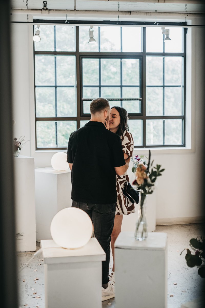 MitchellTanis's tweet photo. A perfect day at the gallery 
#proposal https://t.co/vsU5RyXcDk