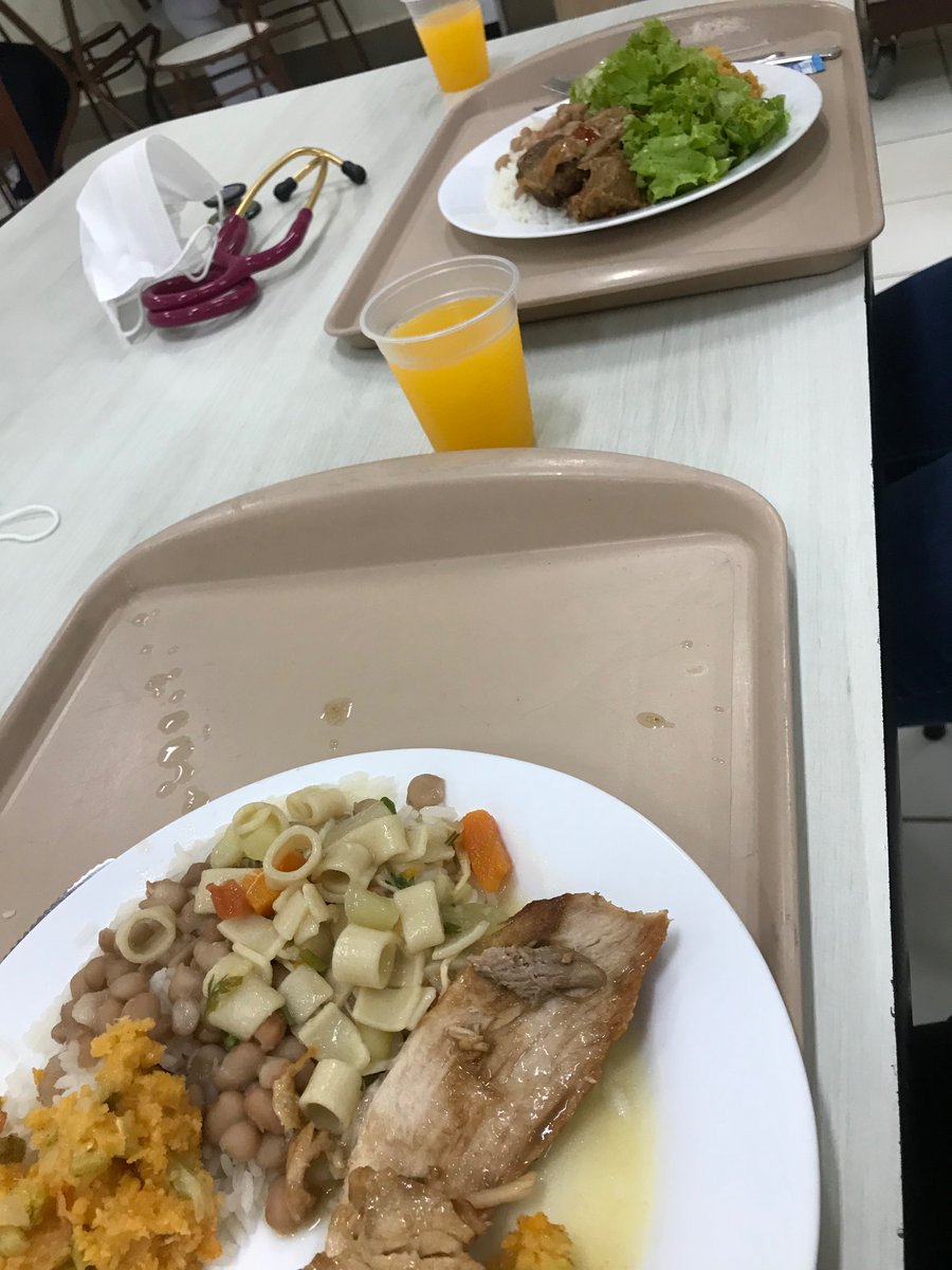 NauanyZ's tweet photo. Eu simplesmente amo hospital. Amo estar lá, o CHEIRO, a comida, a sensação https://t.co/8L3hx0quiv