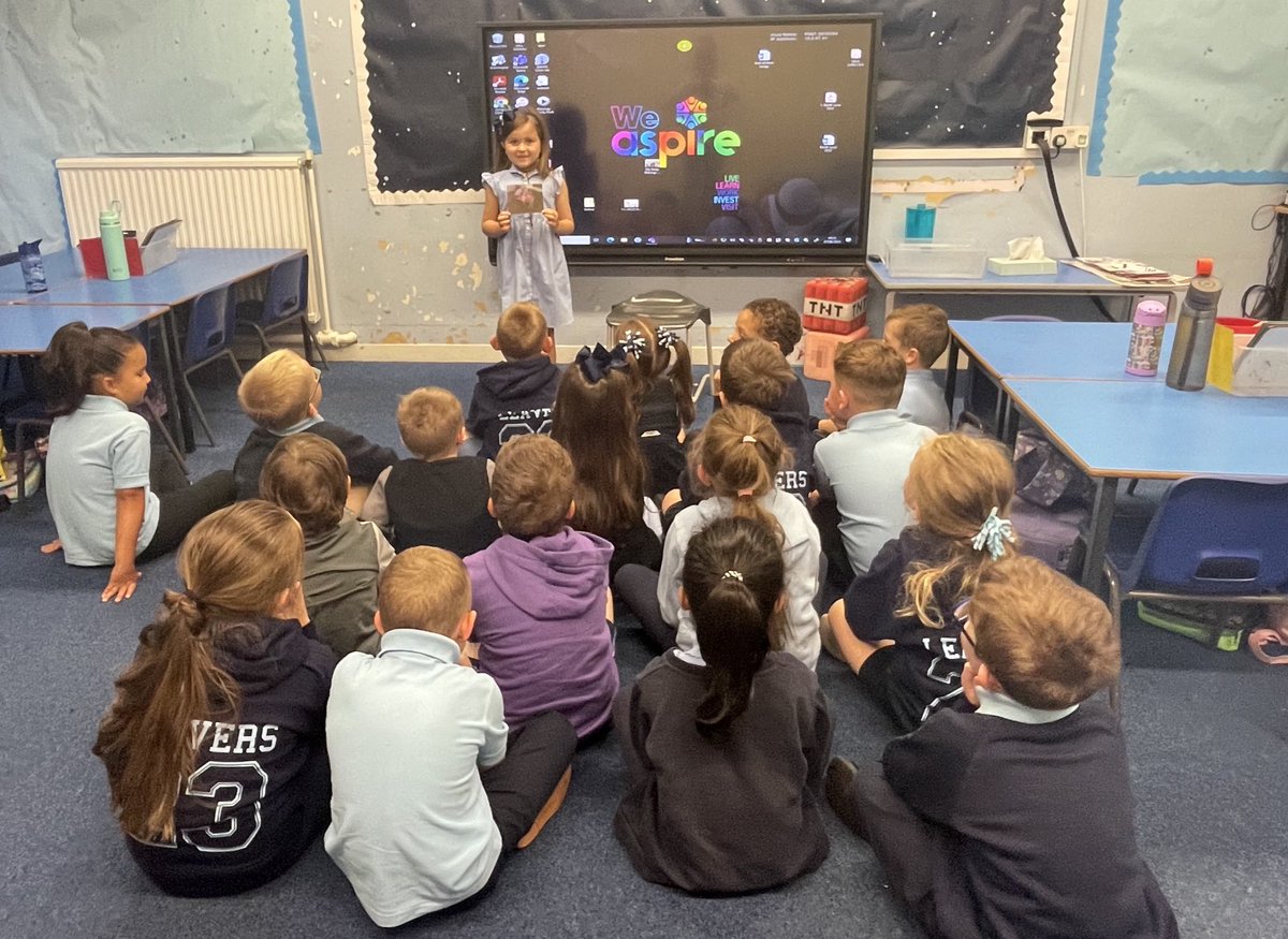 This lovely P1 girl shared a beautiful memory with her class this morning #treasuredmemories #lifetime #family👍🏼😁⭐️💖