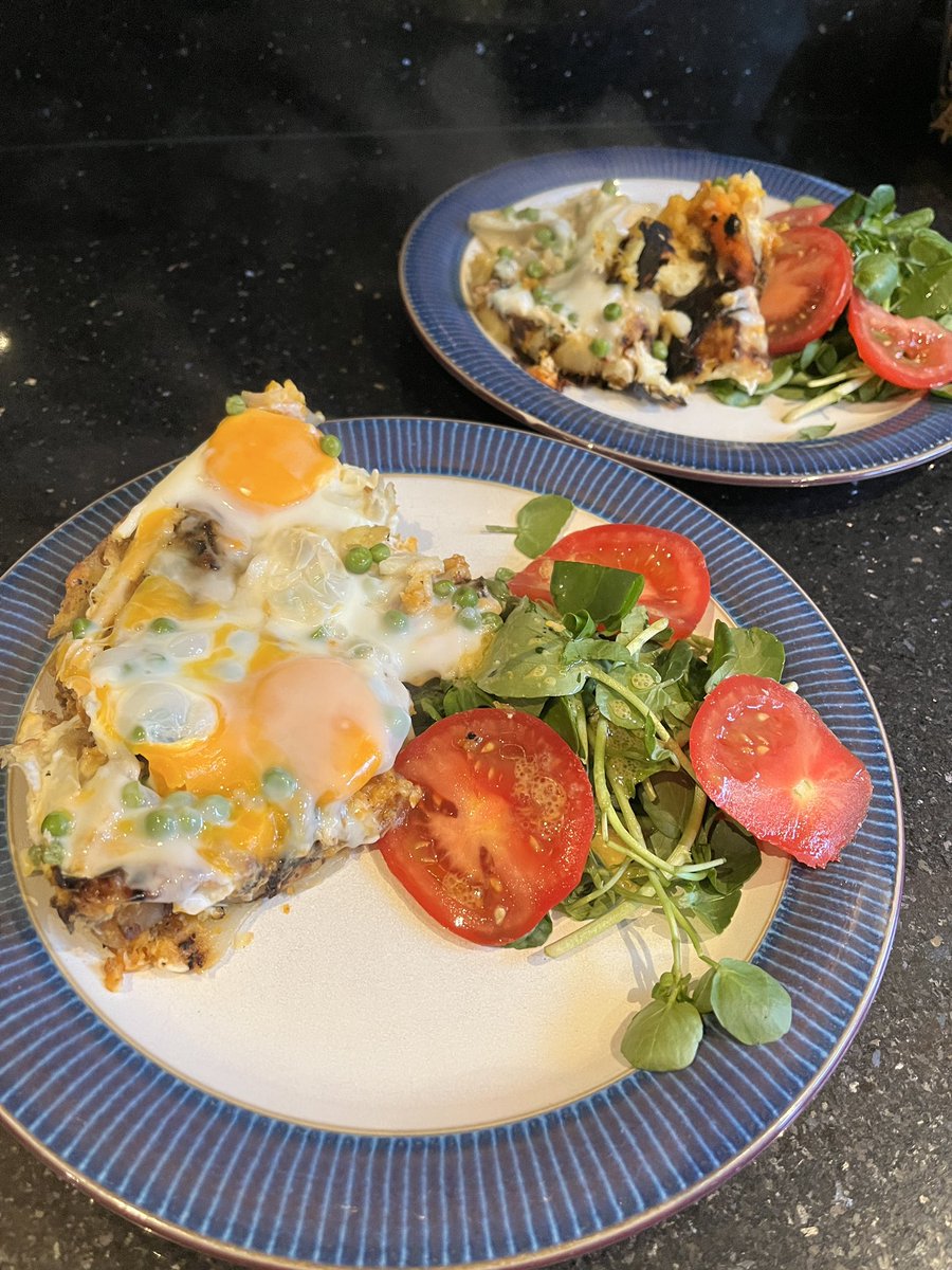 lee_wilkinson2's tweet photo. Love #vegetables as much as #meat and this is a good “use up” recipe - taling root vegetables and making a hearty meal - my take on a vegetable hash!
#Homemade #WilkoCooks #Vegetarian #RootVegetables #QuickSupper #Eggs #Hash https://t.co/RkbVemRBiE