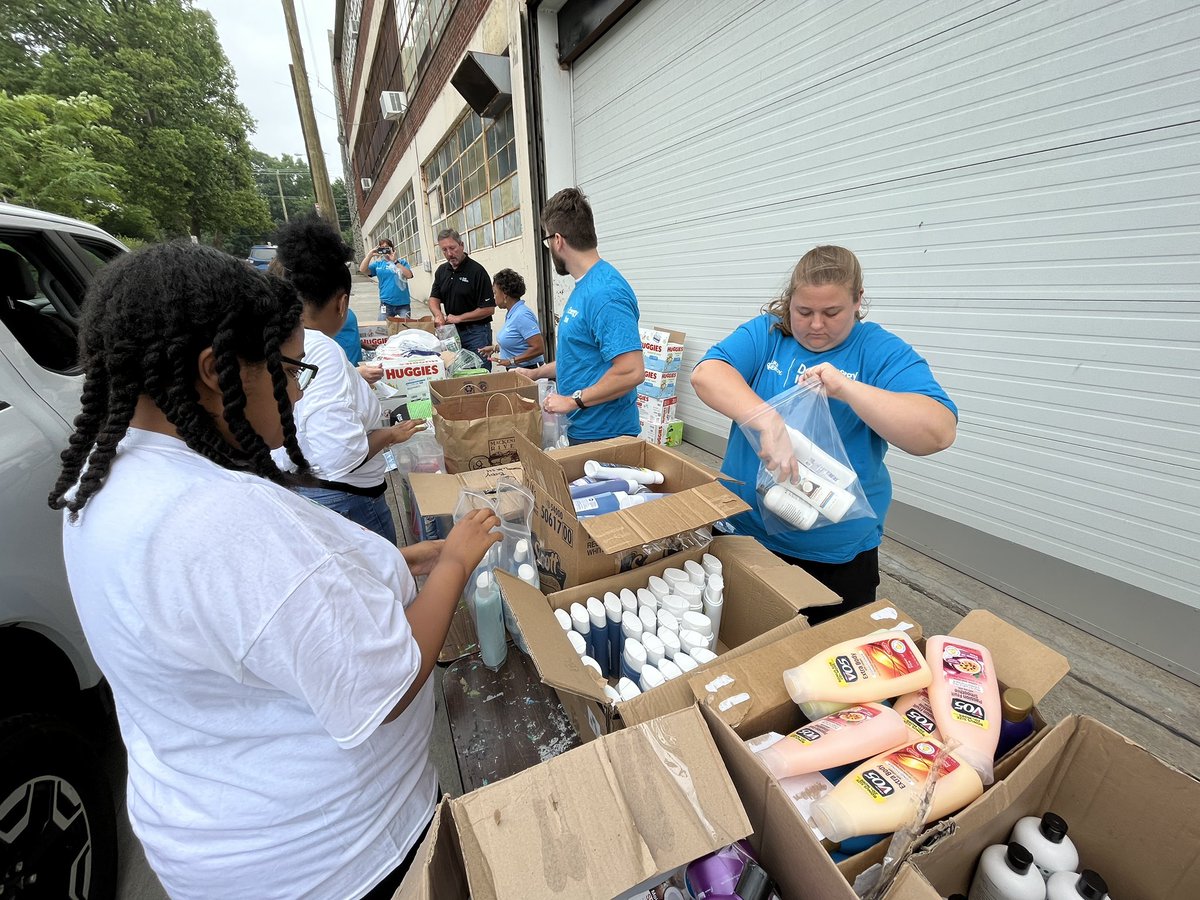 Sally Thelen tweet media