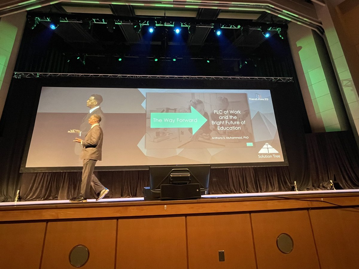 EricBurkePWHS's tweet photo. @DocMuhad 

Thank you for a wonderful and inspiring message. Together we will make this happen for all students in Rhinelander! https://t.co/MyZ7g0AGab