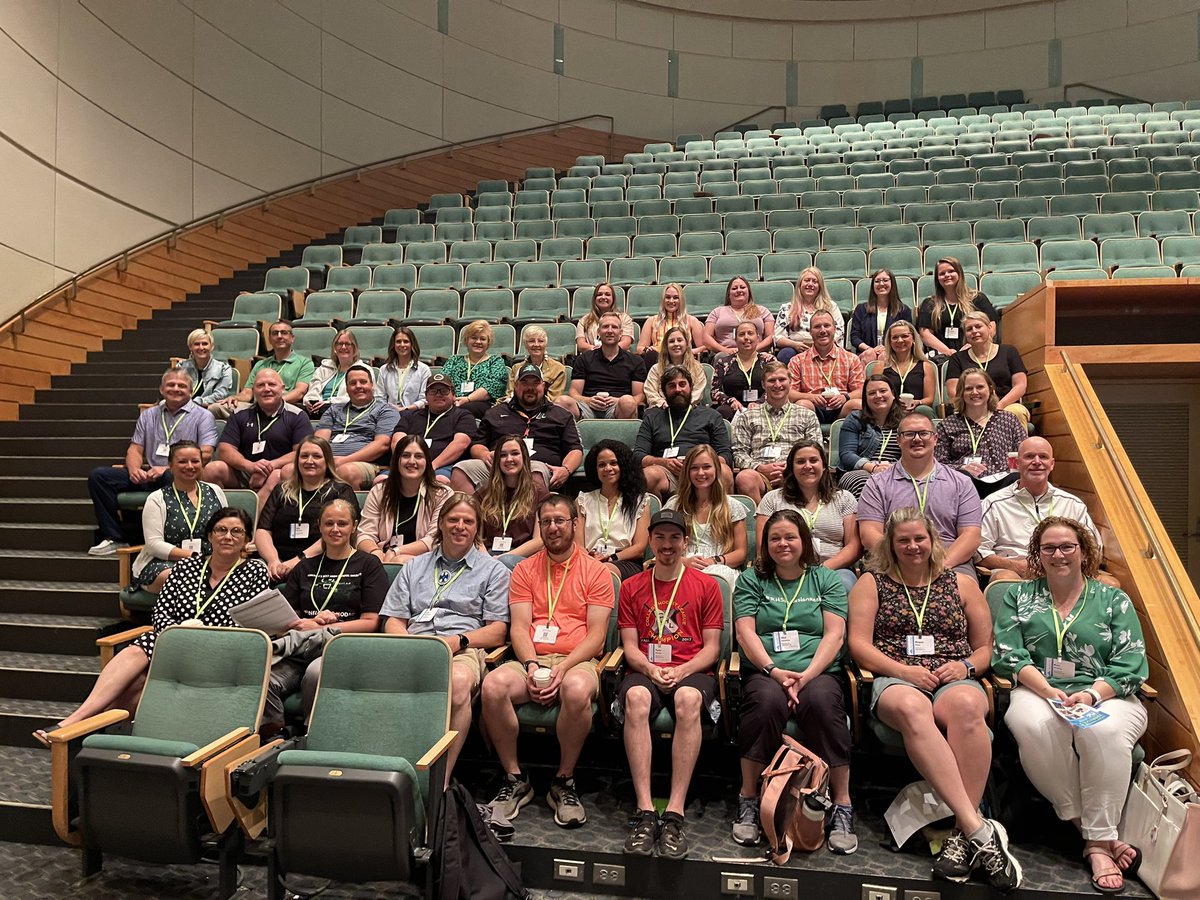 EricBurkePWHS's tweet photo. @DocMuhad 

Thank you for a wonderful and inspiring message. Together we will make this happen for all students in Rhinelander! https://t.co/MyZ7g0AGab