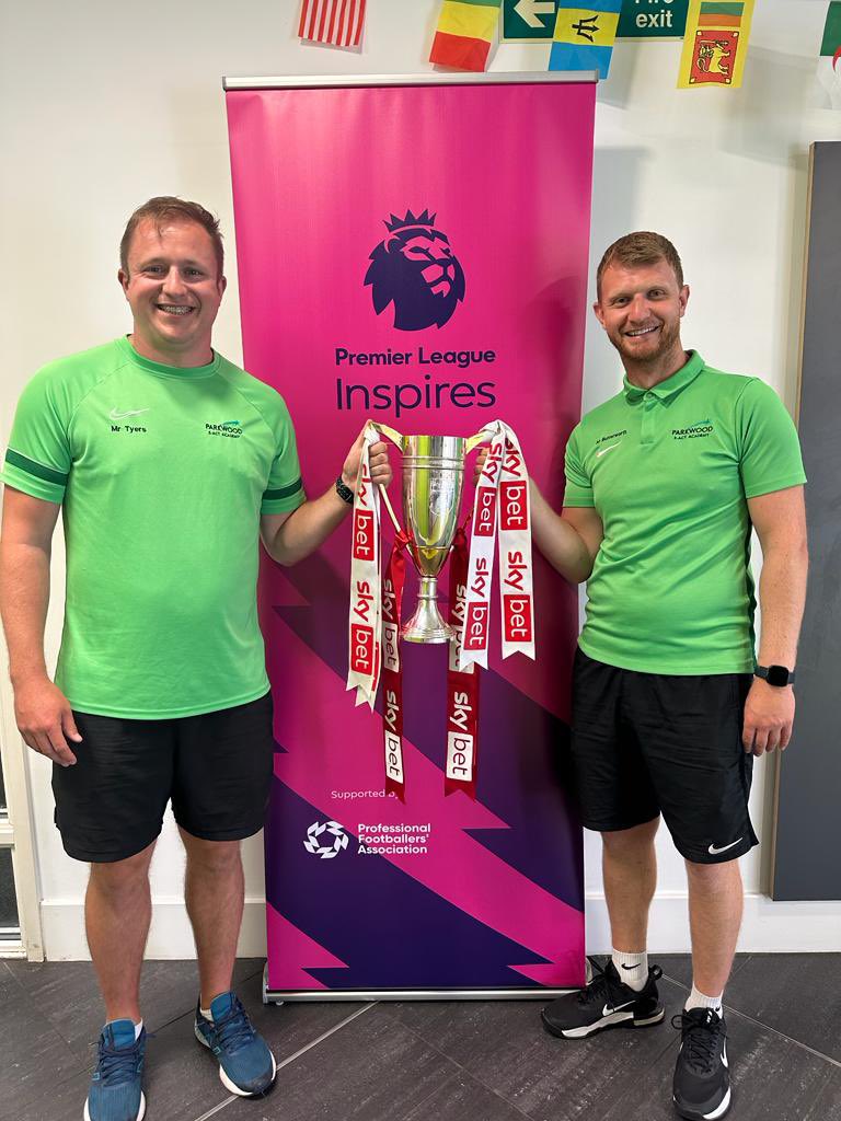 Parkwood hosted the <a href="/SheffieldUnited/">Sheffield United</a> promotion Trophy last Thursday. The students and staff loved having the opportunity for a photo with the trophy <a href="/ParkwoodAcademy/">E-ACT Parkwood Academy</a> <a href="/ParkwoodPE/">E-ACT Parkwood Academy PE</a> <a href="/CommunitySUFC/">Sheffield United Community Foundation</a>
