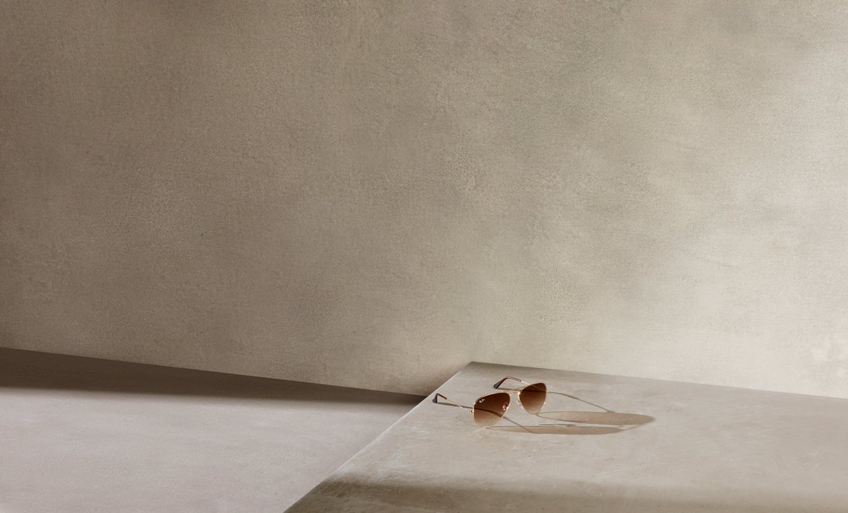 Happy sunglasses day😎

Grab yourself a great deal with 30% off selected sunglasses whilst it lasts. Offer ends on Monday, bag this great saving in-store or Reserve &amp; Collect in advance. bit.ly/43f8zuQ

#SunglassesDay #DutyFree #AirportShopping