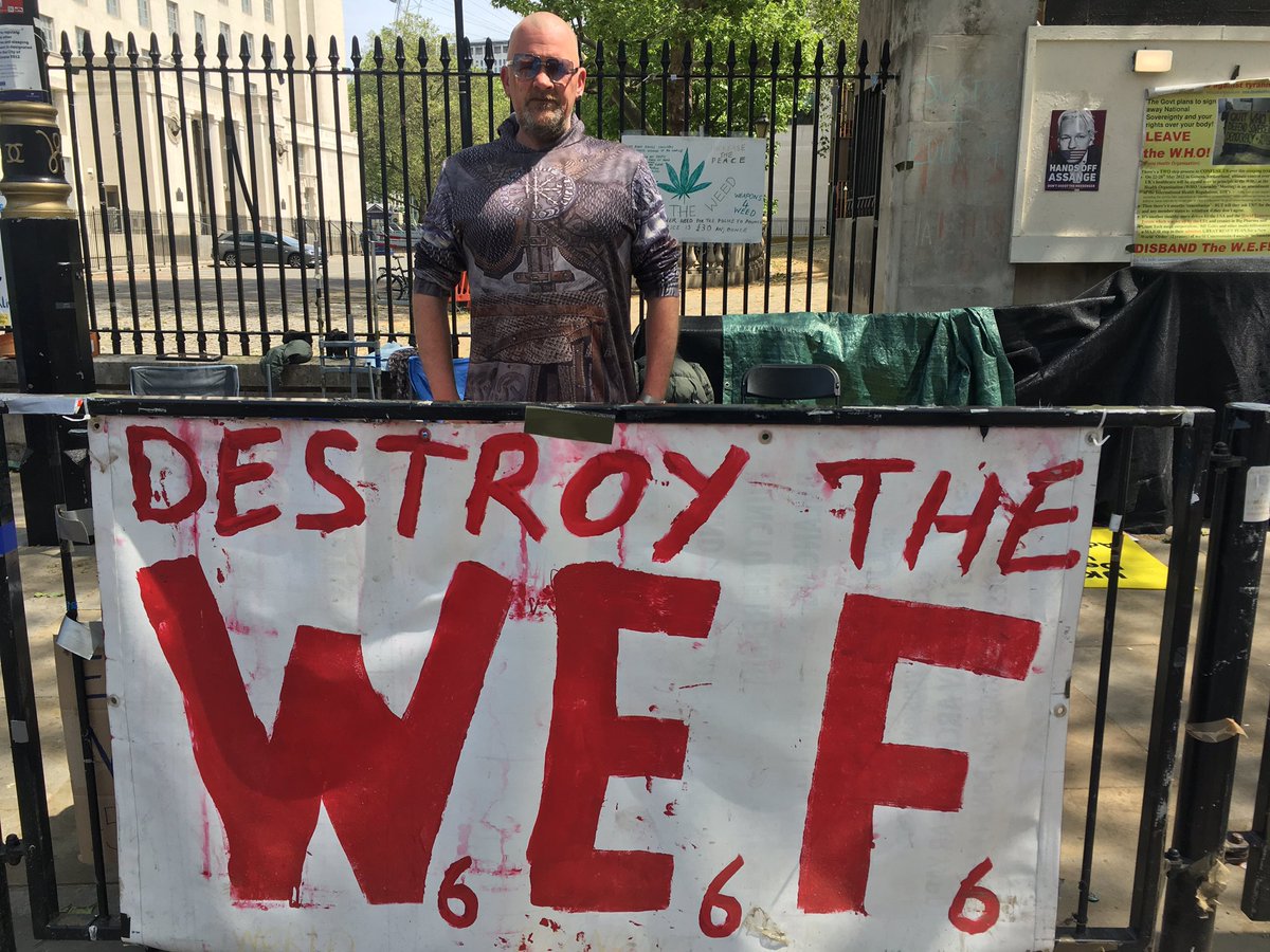 UsOldskool's tweet image. F*** him
#NoWEF #NoWEFpuppets