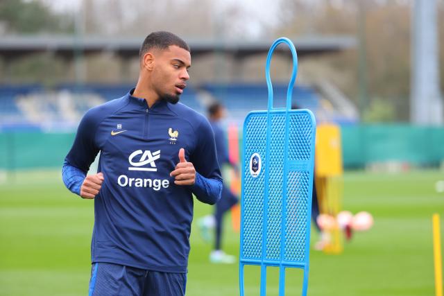 En négociations depuis plusieurs jours, le RC Lens et Andy Diouf, milieu du FC Bâle, se sont entendus autour des modalités contractuelles. Il reste aux Nordistes à terminer les négociations avec le club suisse ow.ly/1Tl950OYj4o