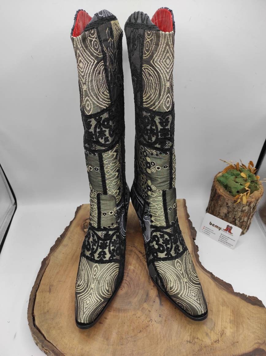 Ethnic_HomeArt's tweet photo. Cowboy Style Custom Made Boots, Knee High, Ethnic Pattern Chic Boots, Suzani Boots, Pointy Toe, Chic Boots, Handmade Boots, Lovely Boots #EthnicPattern #CowboyBoots
Buy here https://t.co/BR1Jk5l4B9 https://t.co/Mrq4tti4Il