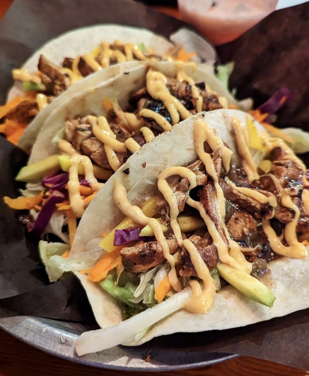 Let's taco-bout these tasty morsels. It is Tuesday, after all!

Located in #Dundas, the Thirsty Cactus focuses on Tex Mex dishes. Their jerk chicken tacos are delicious but pack some heat!

So, who's craving 🌮 now? 🙋🏼‍♀️

📍 Thirsty Cactus in #Hamilton

#EatLocalON #Ontario #HamOnt