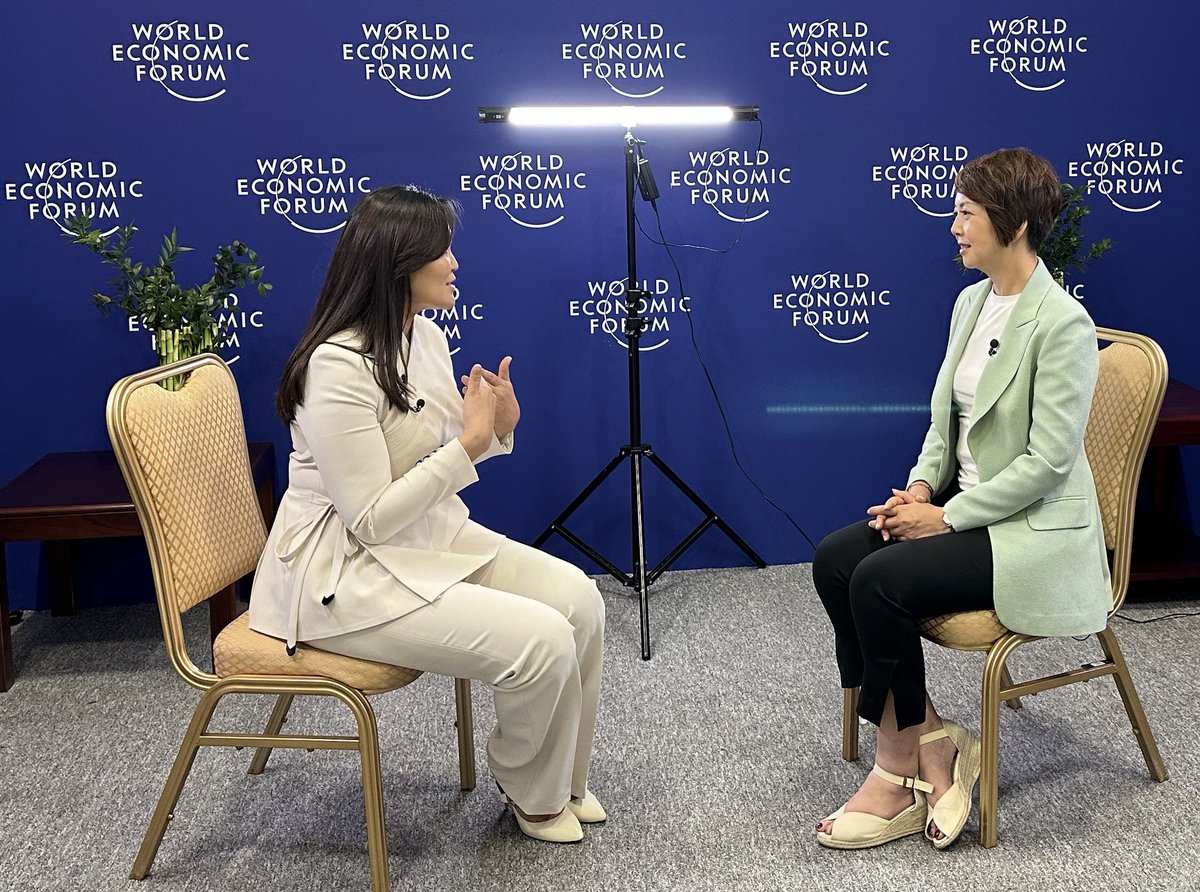 A great conversation with the dynamic & warm Ms. Nomin Chinbat @NominChinbat , Mongolian Culture Minister, on the role culture plays today in bringing people together. Understanding diverse cultures makes all of us feel ever humbled and inspired. #AMNC23
