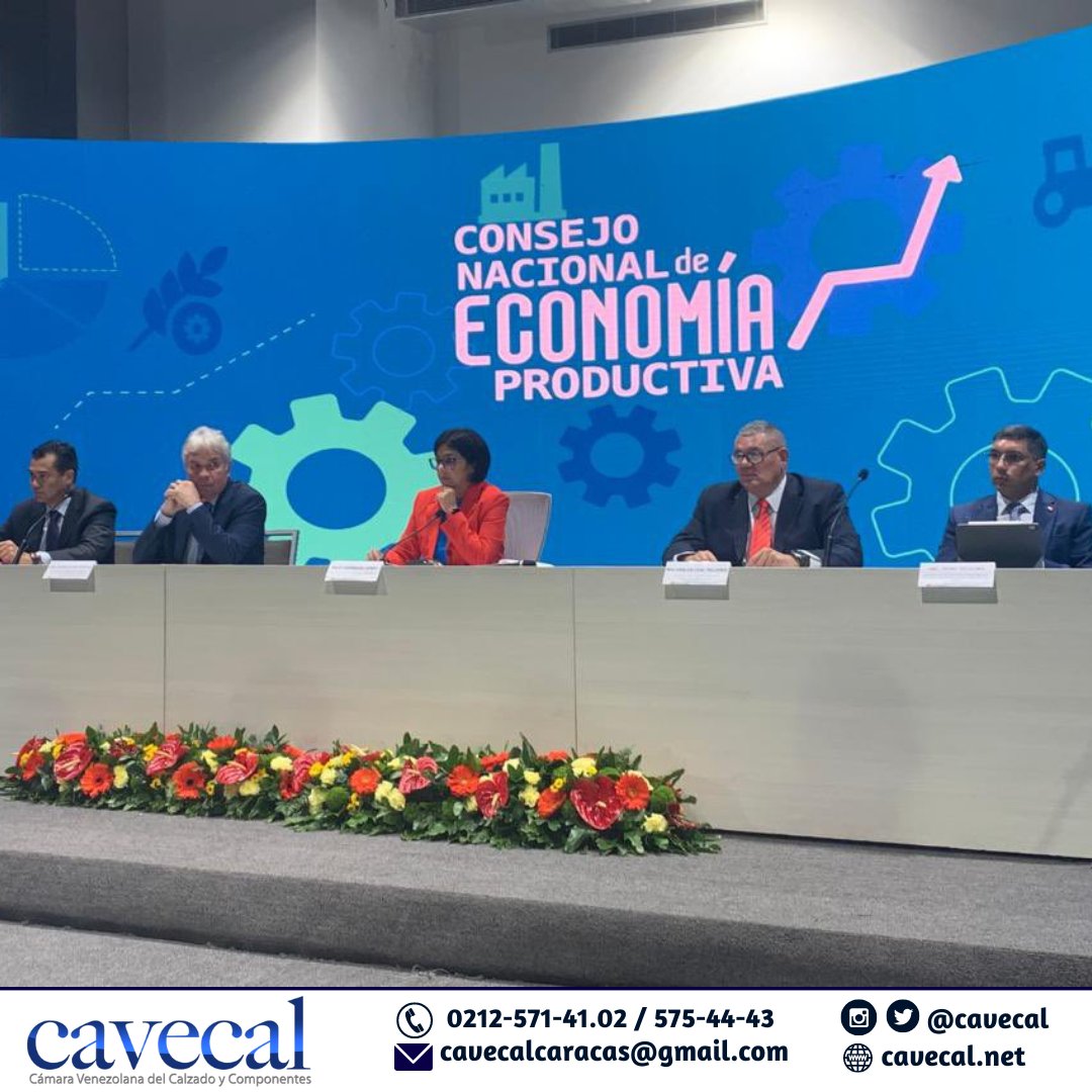 cavecal's tweet photo. Cavecal presente en la reunión del Consejo de Economía Productiva.

En la gráfica Luigi Pisella, Presidente de @Conindustria  y Rosa Mary González, Directora de @cavecal https://t.co/diuEm1QtYr
