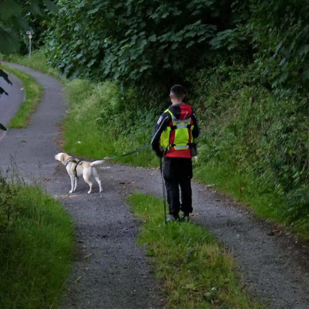 Aberglaslyn Mountain Rescue Team (@aberglaslynmrt) on Twitter photo Cลตn. ๐๐จ๐ ๐ฌ.
Hyfforddi hefo cลตn SARDA Cymru wythnos yma.
๐๐ซ๐๐ข๐ง๐ข๐ง๐ ๐ฐ๐ข๐ญ๐ก ๐ญ๐ก๐ ๐๐๐๐๐ ๐๐๐ฅ๐๐ฌ ๐ญ๐ก๐ข๐ฌ ๐ฐ๐๐๐ค.
Diolch Gwyl, Sion a Barney...
am fynd a'u perchnogion am dipyn o dro!
๐๐จ๐ซ ๐ญ๐๐ค๐ข๐ง๐ ๐ญ๐ก๐๐ข๐ซ ๐จ๐ฐ๐ง๐๐ซ๐ฌ ๐๐จ๐ซ ๐ ๐๐ข๐ญ ๐ฐ๐๐ฅ๐ค! Cลตn. ๐๐จ๐ ๐ฌ.
Hyfforddi hefo cลตn SARDA Cymru wythnos yma.
๐๐ซ๐๐ข๐ง๐ข๐ง๐ ๐ฐ๐ข๐ญ๐ก ๐ญ๐ก๐ ๐๐๐๐๐ ๐๐๐ฅ๐๐ฌ ๐ญ๐ก๐ข๐ฌ ๐ฐ๐๐๐ค.
Diolch Gwyl, Sion a Barney...
am fynd a'u perchnogion am dipyn o dro!
๐๐จ๐ซ ๐ญ๐๐ค๐ข๐ง๐ ๐ญ๐ก๐๐ข๐ซ ๐จ๐ฐ๐ง๐๐ซ๐ฌ ๐๐จ๐ซ ๐ ๐๐ข๐ญ ๐ฐ๐๐ฅ๐ค!