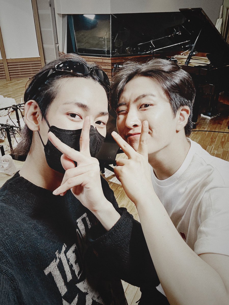 cyjprint's tweet photo. bamjae 💚 https://t.co/qn9bosvOwE