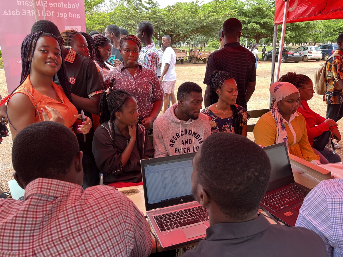 VOICE_OF_UENR1's tweet photo. ❗️ATTENTION STUDENTS❗️

The distribution of the Freshers’ Vodafone Sim Cards scheduled for Tuesday, 27th June, 2023 for the School of Natural Resources commences at the forecourt of GetFUND. 

NB: Come along with your Ghana Card. https://t.co/GS8YUOObDW