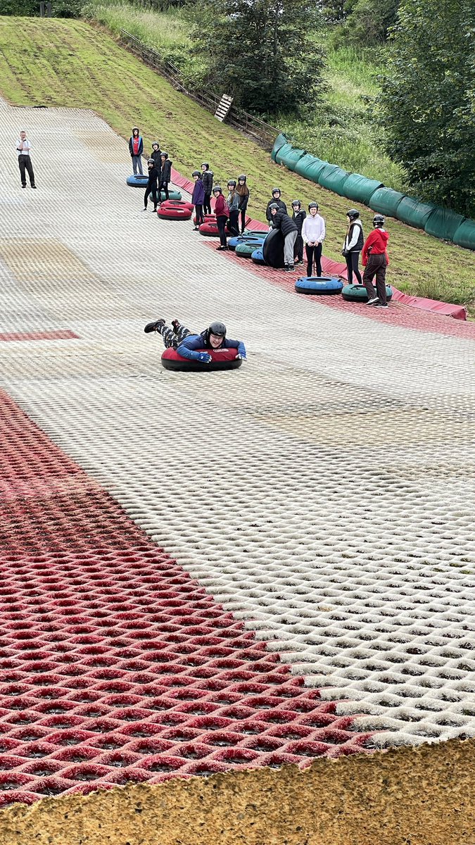 miss_dalgleish's tweet photo. A fun morning at @FalkirkLandC Polmont ski slope for tubing! Pupils had a great time going down the slope in different ways 🛷🤩@BraesHigh #activitydays https://t.co/KOHEYWU6WY