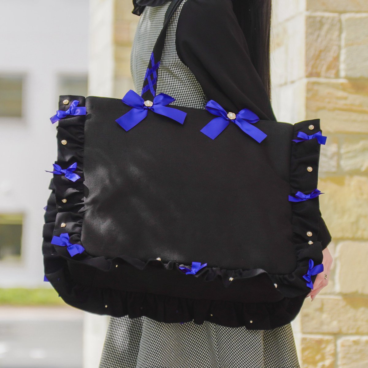 6月28日(水)12時〜予約開始❣️ ?A3フリルトートバッグ? ＼❤︎Black 