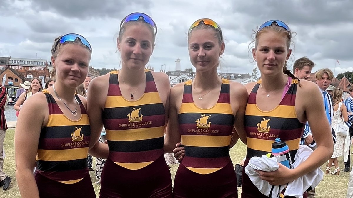 ShiplakeCollege's tweet image. First two races of #HRR Day 1 done and our 1st VIII beat Green Lake with a verdict of 'easily' and the Girls' A Quad beat Great Marlow School by 2½ lengths. Looking forward to hearing the #ShiplakRoar again this evening at 6.40pm (Girls' B Quad) and 7.00pm (Boys' A Quad). #GoBees