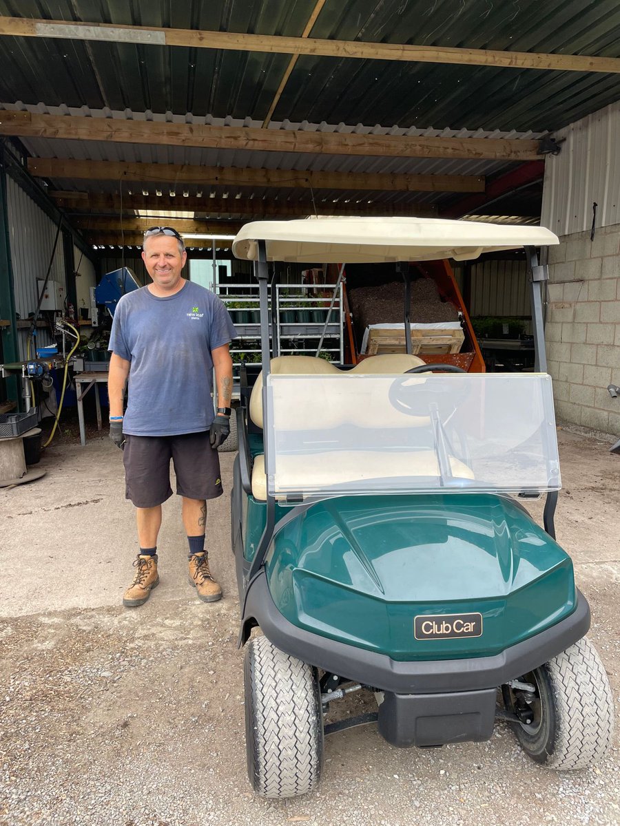 We are over the moon with our new golf buggies! Not only are the electric and more sustainable than our normal tractors but they also have roofs! Our pickers are staying nice and dry this autumn and winter! 
.
#golfbuggy #electric #newleaf #clematis #climbingplants #horticulture
