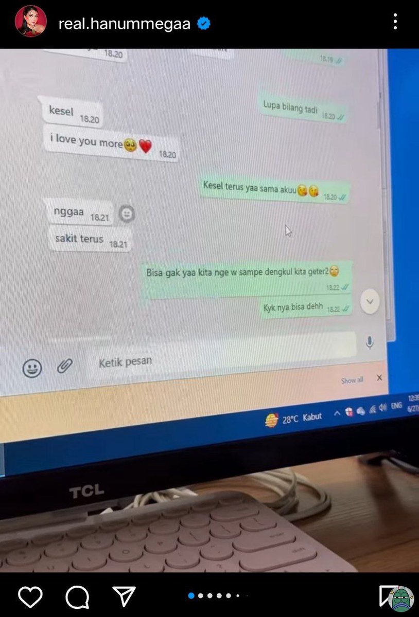 tanyarlfes's tweet image. 💚 TW // Cheating , giliran ewita dengkul sampe geter geter semangat, giliran 🤰 bingung cari ob4t, cari 🍍 muda . Siapa ? Mbanggggmbanggg