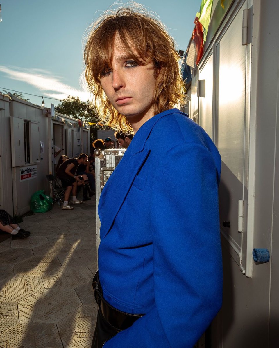 ManeskinFanClub's tweet photo. Backstage portrait from Glastonbury! 💘

© _vady_1 https://t.co/7OqF9EpADf