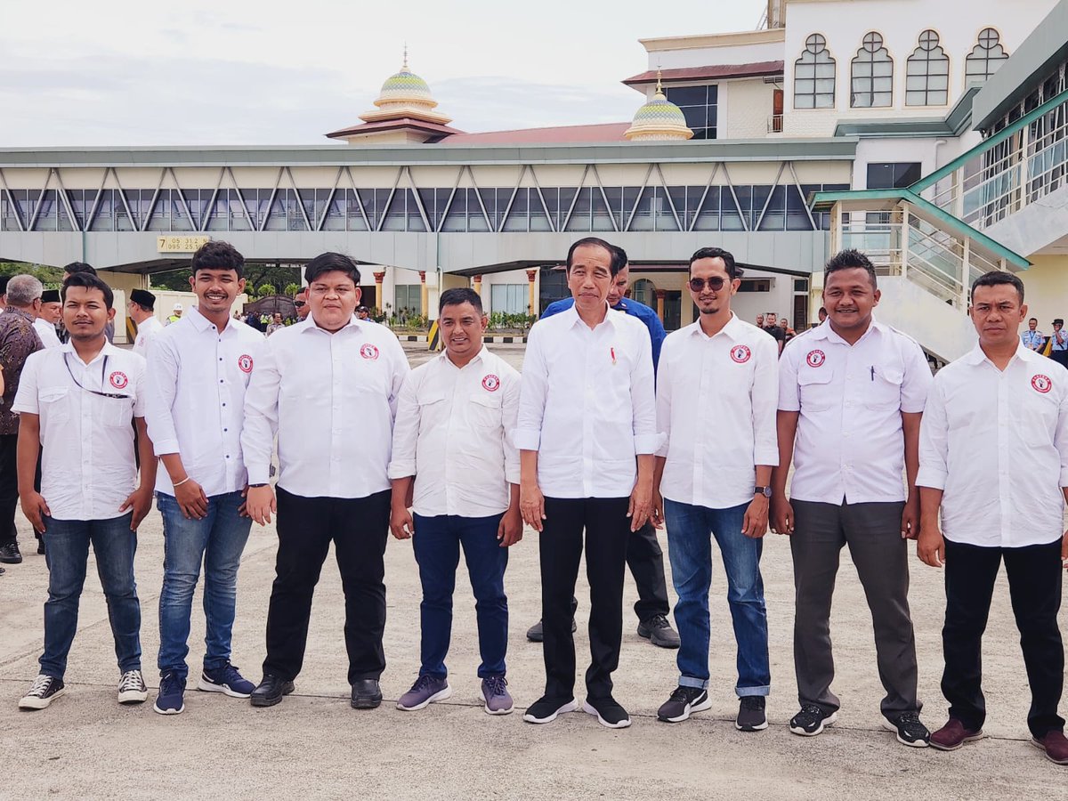 DPD POSPERA ACEH bersama Presiden Jokowi

✊🏻