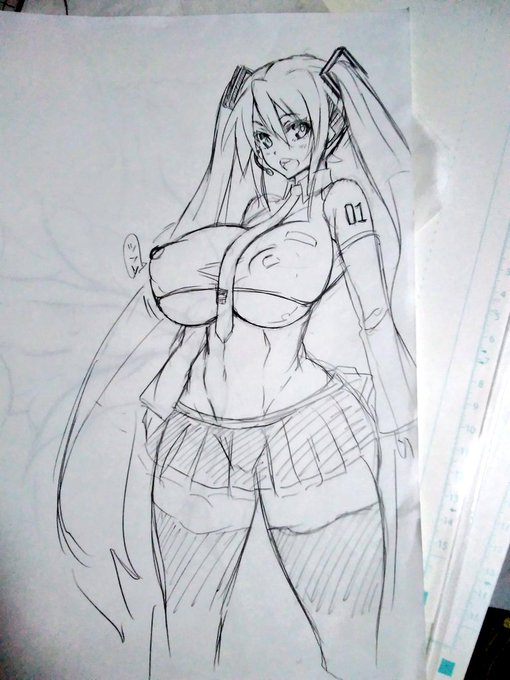 いにしえの落書き売ります 4000円
ミク アバンギャルドにしたっていう設定の夢子 