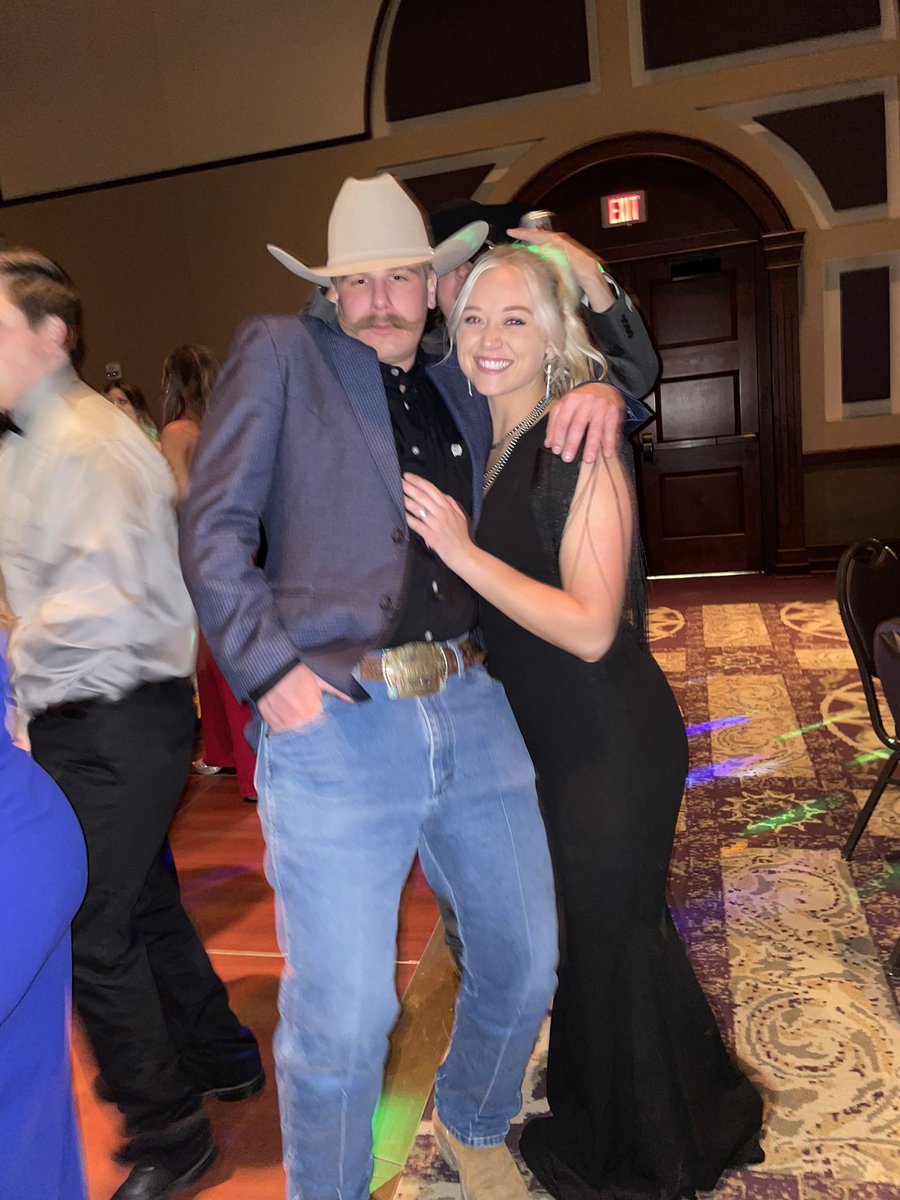 Happy birthday to my beautiful best friend :)