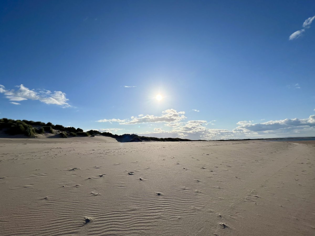 Beach evenings 🐾 #loveukweather #Cresswell #Northumberland