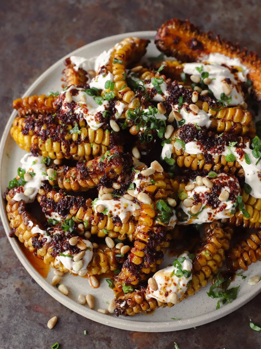 schmoozequeen's tweet photo. #Vegan Corn Ribs with Aleppo Chili Butter & Lime Zest Cream Cheese 🌽🍈#CornRibs #AleppoChili #CreamCheese #Lime
https://t.co/yvomyfEDeQ via @bestofveganllc https://t.co/d9LbhDrXHB