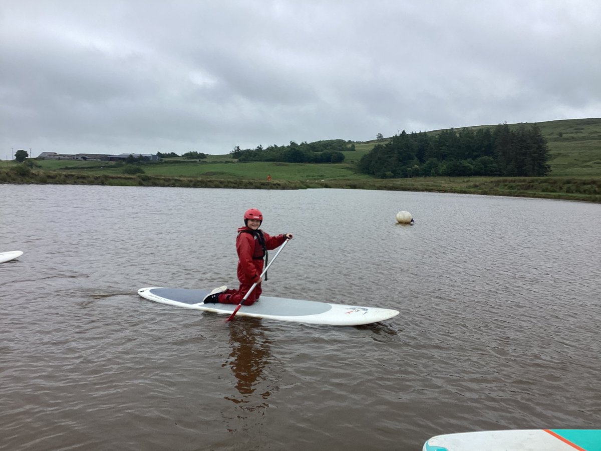 ExcaliburOgb's tweet photo. Fabulous paddle boarding - well done Year 6! #Ogbourne #Team2023 https://t.co/QBQKoHuEx0