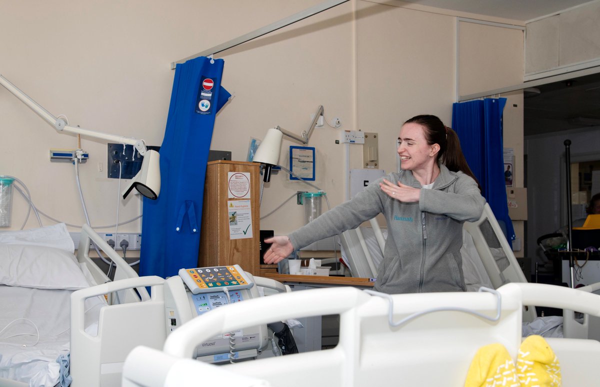 enherts's tweet image. Earlier this month, we welcomed Hannah from Imagination Arts, who specialises in dance and exercise routines for older patients 💃

It was great to see lots of patients get involved with the dancing and enjoy the experience 🗣️

Thanks to everyone who helped organise this event 💙