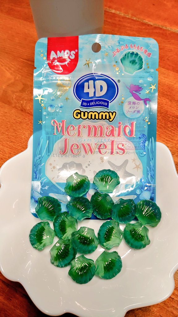 ruisetu's tweet photo. え、これ可愛すぎる
食感もプルプルってしてて、味もい い
🎵🐚🎶🧜♀️🎵🐚🎶🧜♀️🎵🐚🎶🧜♀️
#マーメイドジュエル #MermaidJewel #ファミマ先行販売 #ファミマ #人魚 #深海のメロンソーダ味 #AMOS #グミ #Gummy #4digitcodes #4D https://t.co/e8AJ14Txdu