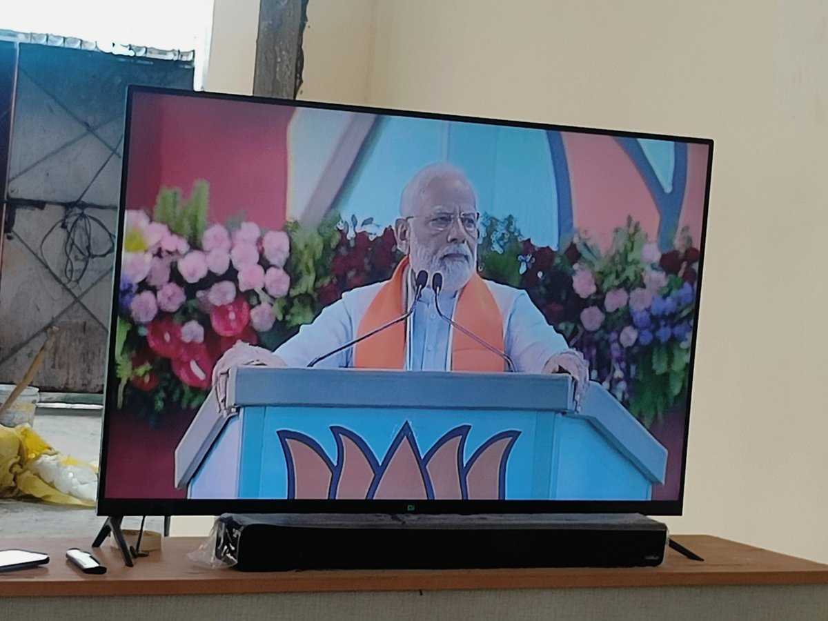 BajrangPShukla's tweet photo. #MeraBoothSabseMajboot अभियान के अंतर्गत आज @Bjp4Outer के निलोठी मंडल में राष्ट्रीय महामंत्री श्री @dushyanttgautam जी के साथ @narendramodi जी द्वारा बूथ के कार्यकर्ताओं के साथ किए गए संवाद को सुना। @Virend_Sachdeva @PavanRanaRSS @BJP4Delhi https://t.co/xmYBuJYvPg