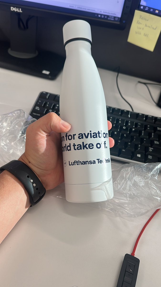 With out passion for aviation we make the world take off #lufthansatechnik 😍
