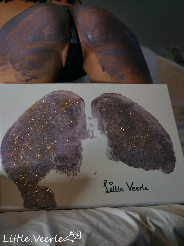 LittleVeerle's tweet photo. Spent the day dipped in hues, allowing art to whisper its secrets across my canvas. The magic of body painting intertwines with femininity, creating an enchanting allure... Await the journey. 🎨💖 #BodyArt #AdventureInArt #LittleVeerle #Booty #Bootypaint #BodyPaint #pornhub https://t.co/AFgi5twc7c
