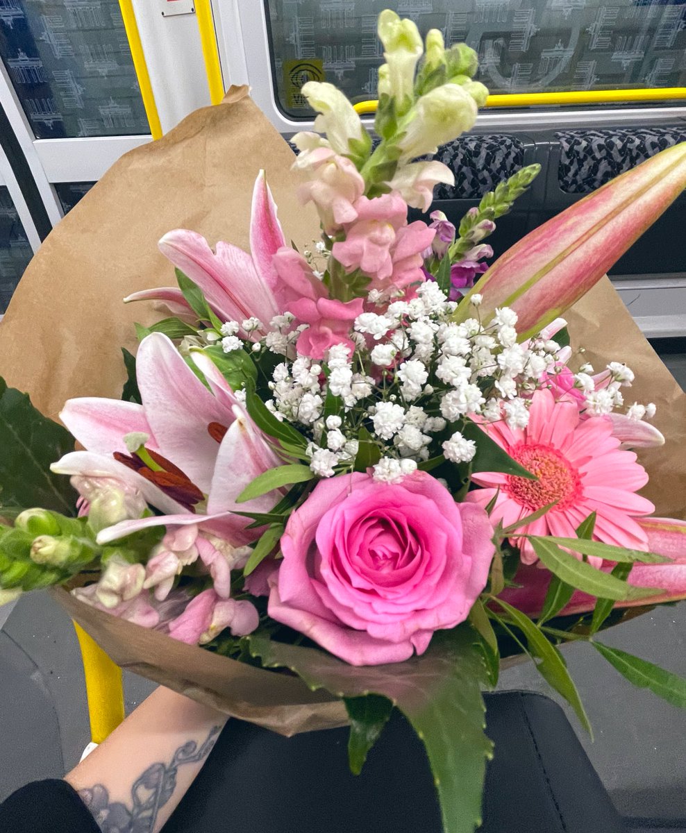 _ginavanessa's tweet photo. IHK Abschlussprüfung bestanden!🥳
Endlich habe ich es hinter mir. https://t.co/VKuTmsIv7q