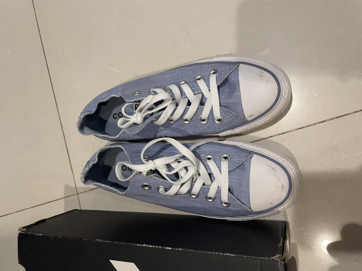LooknuNie's tweet photo. ส่งต่อรองเท้า converse ของแท้ 100% สียีนส์อ่อน size 37.5 ขายเพราะไม่ค่อยได้ใส่ 490 บาทรส.ค่า สนใจสอบถามได้เลยค่า
#รองเท้าconverse #ส่งต่อรองเท้ามือสอง #ส่งต่อ #รองเท้าadidas #รองเท้าผ้าใบ #รองเท้าผ้าใบมือสองของแท้ #รองเท้ามือสองของแท้ #รองเท้าnike #ส่งต่อรองเท้า #converseth https://t.co/Ge70n2jfd5