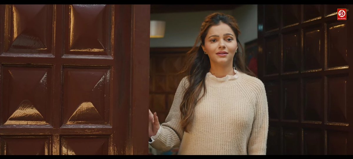 Really liked this melody, lyrics are catchy & vocals are soothing. rubi conveyed the expressions so well. all and all just loved it. this will go in a long run. youtu.be/_PJtbAXOF7o SANAM STARRING RUBINA OUT