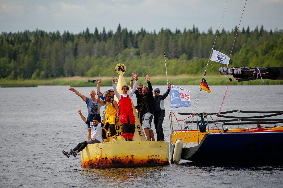 midsummer_sail's tweet photo. WET ONE sets the first IRC record, winning line honours monohull at MidsummerSail with sailed time
of 05 : 23 : 16 : 27 and corrected time 07 : 02 : 03 : 59
#midsummersail #balticnonstop #musto #hansestadtwismar #töre #balticsea #ircrecords #heartoflapland #balticrace #offshore #sailing #nonstop #ostseeregatta #segeln #ostsee #yachtwelt_weisse_wiek