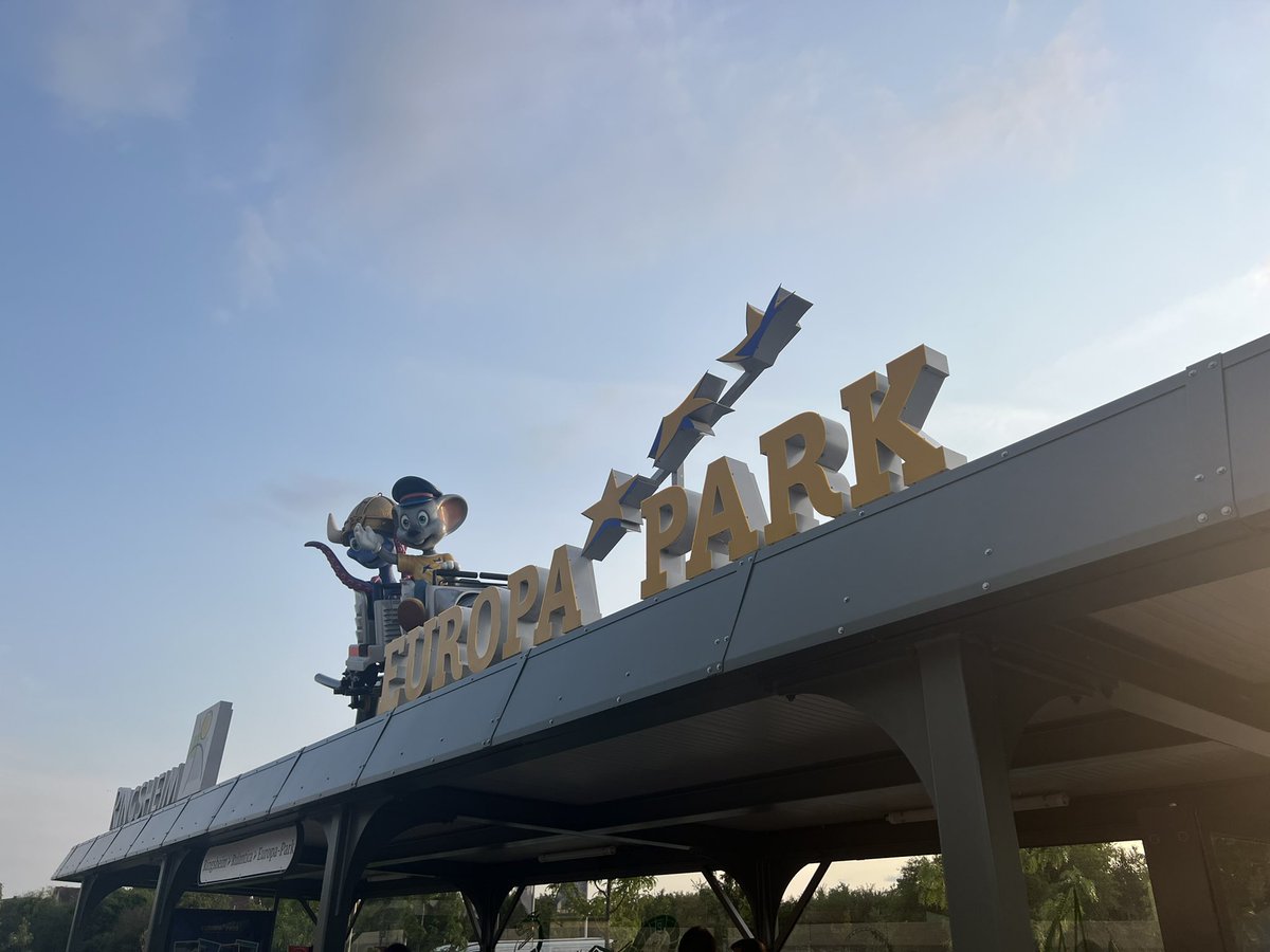 Europa Park is everything a theme park should be (and that includes the Magic Kingdom). It is clean, amazingly themed, has great operations (the best in Europe), the food is great, the staff are nice, the rides are really immersive and fun and it feels like a true escape.