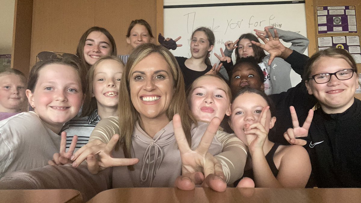 Mrs Farrell (@mrsfarrell21) on Twitter photo Happy summer from primary 6! Stay safe everyone and have the best summer. ❤️☀️ <a href="/HareleeshillPS/">HareleeshillPS</a> #itsSLC Happy summer from primary 6! Stay safe everyone and have the best summer. ❤️☀️ <a href="/HareleeshillPS/">HareleeshillPS</a> #itsSLC