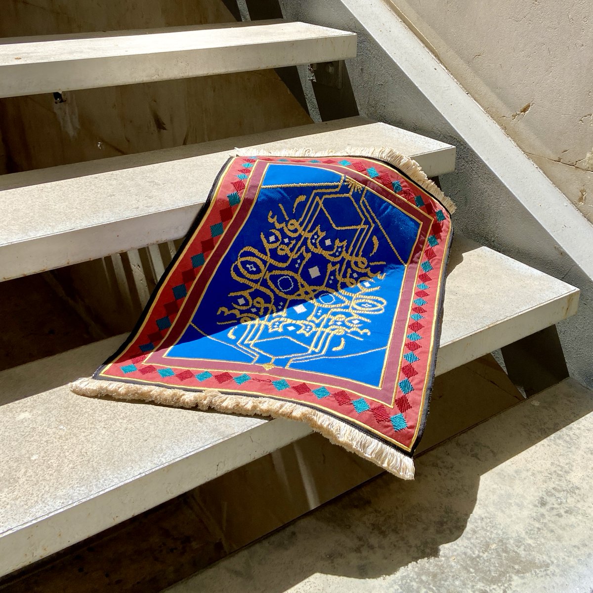 كل عام وأنتم سالمين غانمين
Eid Mubarak!

-
Mini rug
55 x 40 cm
Hand Embroidery on Cotton