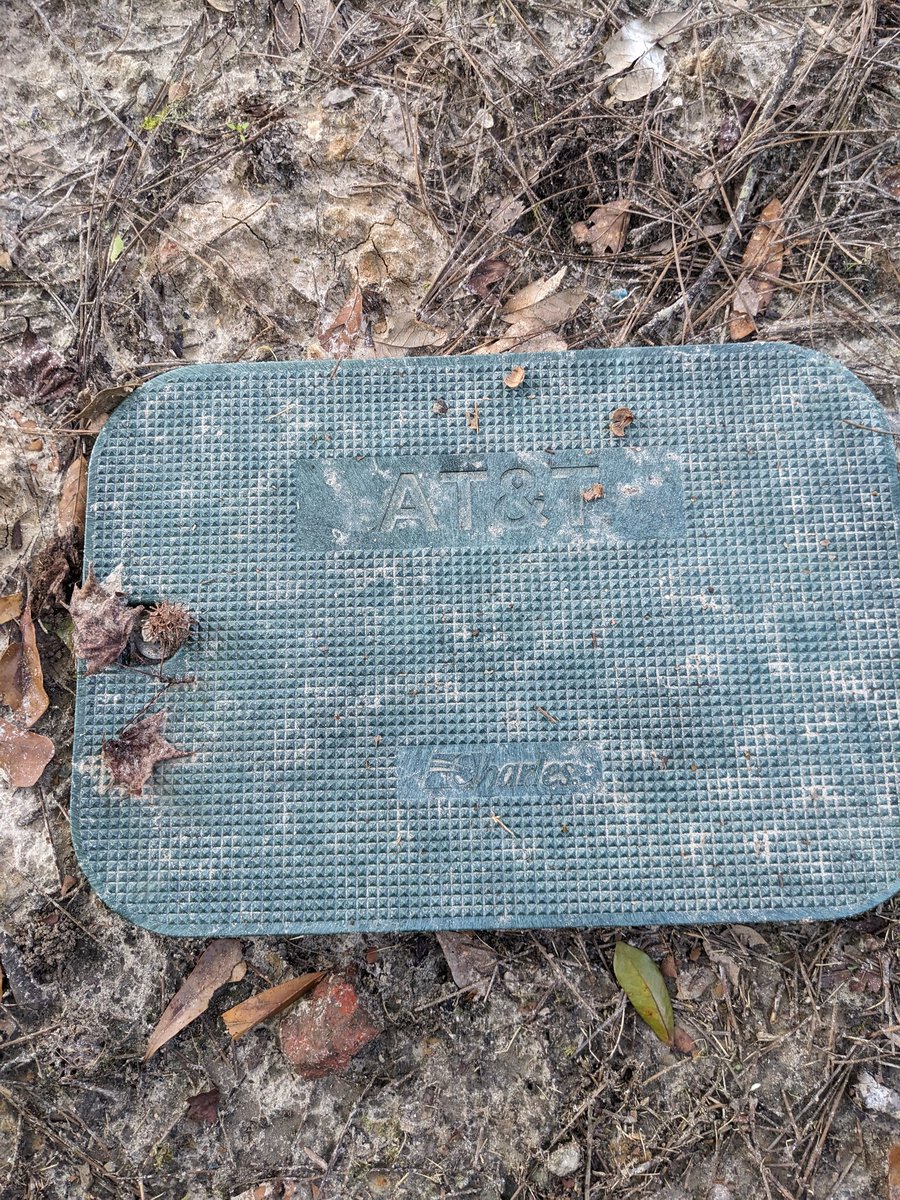 SRaineyMD's tweet photo. @ATT I found the box for my Internet. It's on the corner of my property. Why can't we hook it up? Every house around me has Internet already. I don't ask for much, but if you're going to have a monopoly in my area, you're expected to perform to certain standards. https://t.co/IX77Gv6YCG