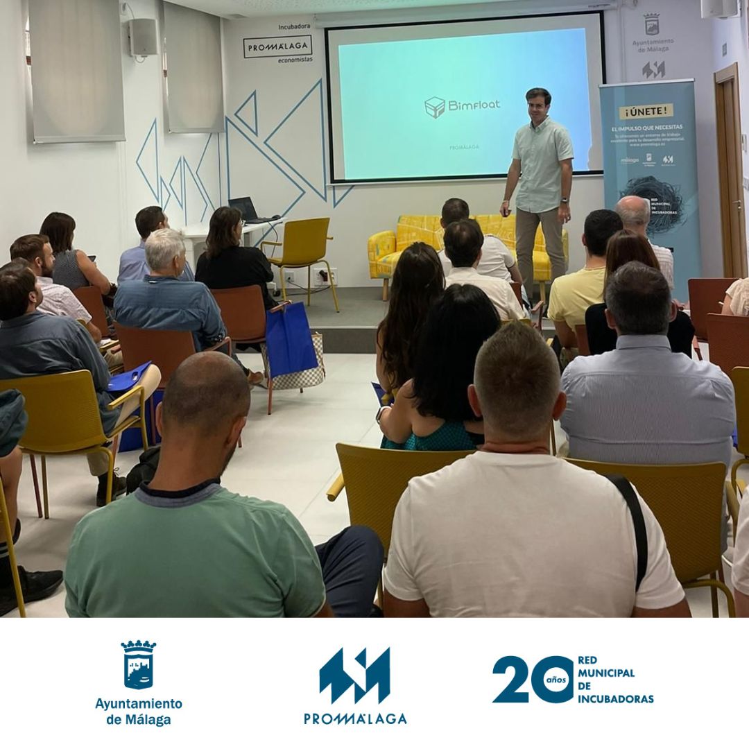 promalaga's tweet photo. Los #empresarios asistentes a nuestro taller, tanto alojados en la #RMI como no incubados, han podido conocer de primera mano las experiencias de las #empresas @LaBrujulaXR, @OnversedFactory, @EasyChatBot, @Bimfloat_, Visitas virtuales y @AldoraGames.

#Promálaga #autonomos #pyme https://t.co/ZETfdpkDzC