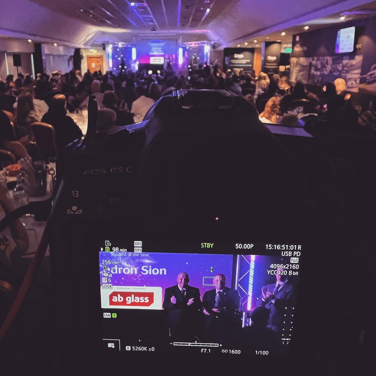 farsight_hello's tweet photo. A fab evening last night at @SwanscomStadium with @GowerCollegeSwa for their annual awards ceremony. Great to be working with AME Videography again.

#videography
#videoproduction
#corporatevideo
#canonR5C
#videography
#videographer
#videographerlife
 
🎬 🎥 🎞️ https://t.co/tJiuNAkUwf
