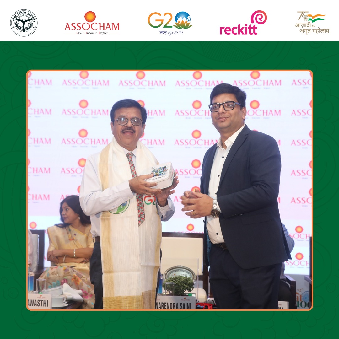 DettolDNZ's tweet photo. We are honored to have Dr. Narendra Saini, Senior Microbiologist &amp; Infectious Disease Expert at the #ASSOCHAMUPMSMESammelan - Accelerating Competitiveness &amp; Global Integration rooting for the cause.
(1/2) https://t.co/3zqI4FhX19