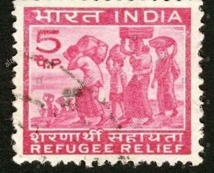BeingArun28's tweet image. क्या आप जानते हैं ??? वर्ष 1971 में  प्रधानमंत्री इंदिरा गांधी ने बांग्लादेश के लगभग 5 करोड़ शरणार्थी मुसलमानों को बंगलादेश वापस नहीं भेजकर पूरे भारत में बसाया था 

जिसके कारण भारत की अर्थव्यवस्था चरमरा गई और उस समय इंदिरा गांधी की सरकार ने भारतवासियों पर 10 पैसे और 5 पैसे का…