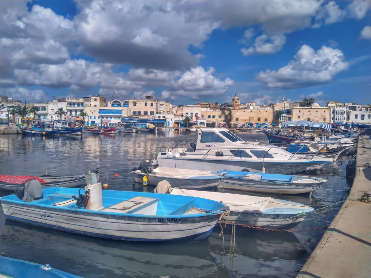 kimou_photos's tweet photo. Vieux port Bizerte, Tunisia 🇹🇳
✅Follow us 😉 to see our daily posts and read our valuable facts👇 ALT 
#oldportbizerte #bizerte #tunisie🇹🇳 #tunisia #تونس #بنزرت #bluesky #bluesea #cleansea #clearsea #tunisianflag #vieuxportbizerte #northermostpointafrica #sea #seabeauty #boats https://t.co/clqzvvFFf9