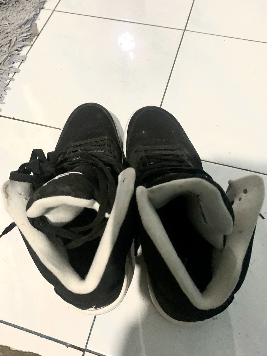 sukaduitsih's tweet photo. WTS / WANT TO SELL

SEPATU JORDAN RETRO ORIGINAL SECOND ORI SIZE 44

taro harga Rp 500.000 ajaa

— jarang dipakai
— second like new
— original, barcode tembus

mau langsung checkout shopee linknya aku taro dibawah yaa!
nego &amp; detail chat aja yaa . .

tag jordan ori seken second https://t.co/NNgPpeyZ1K